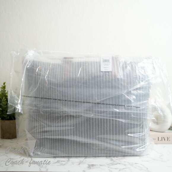 NWT Coach CJ486 Canvas Tote 38 Tote Bag in Black *SEALED* - Picture 8 of 10